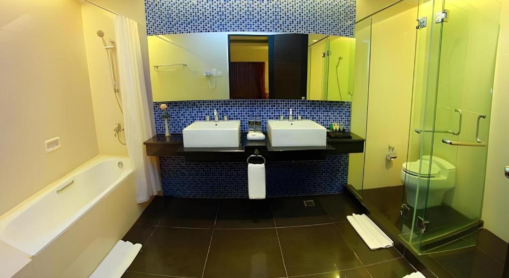 Grand Basko Hotel Padang  Zewnętrze zdjęcie